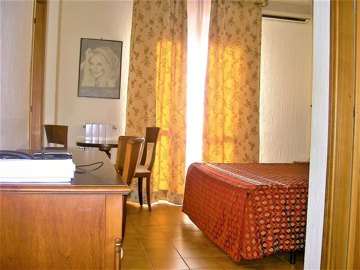 Hotel Cinecitta Roma Eksteriør bilde