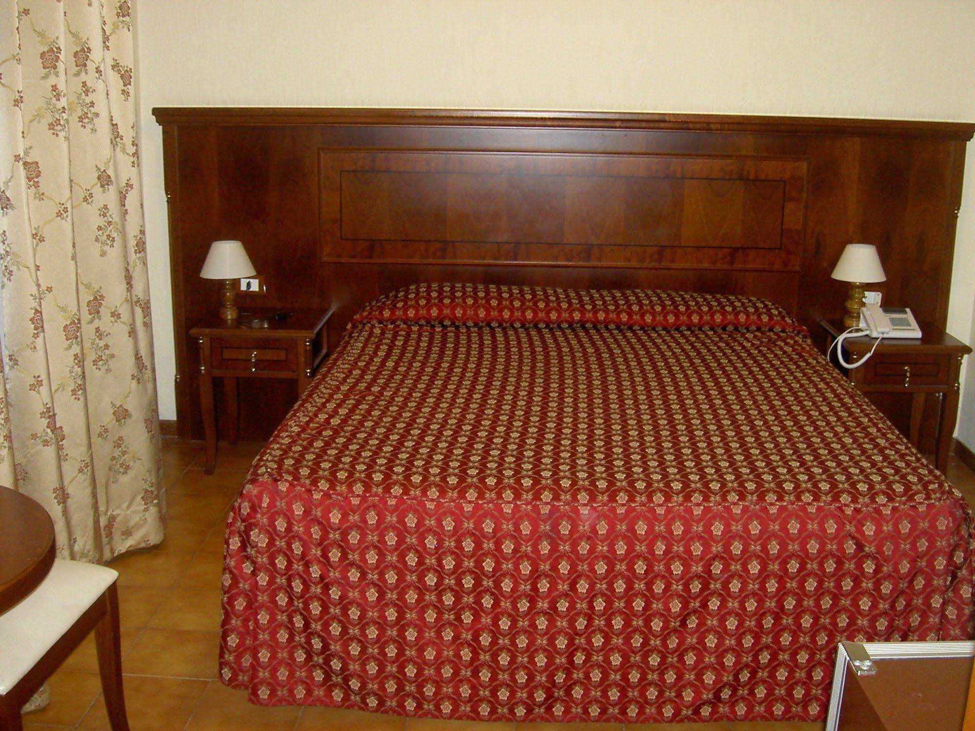 Hotel Cinecitta Roma Eksteriør bilde