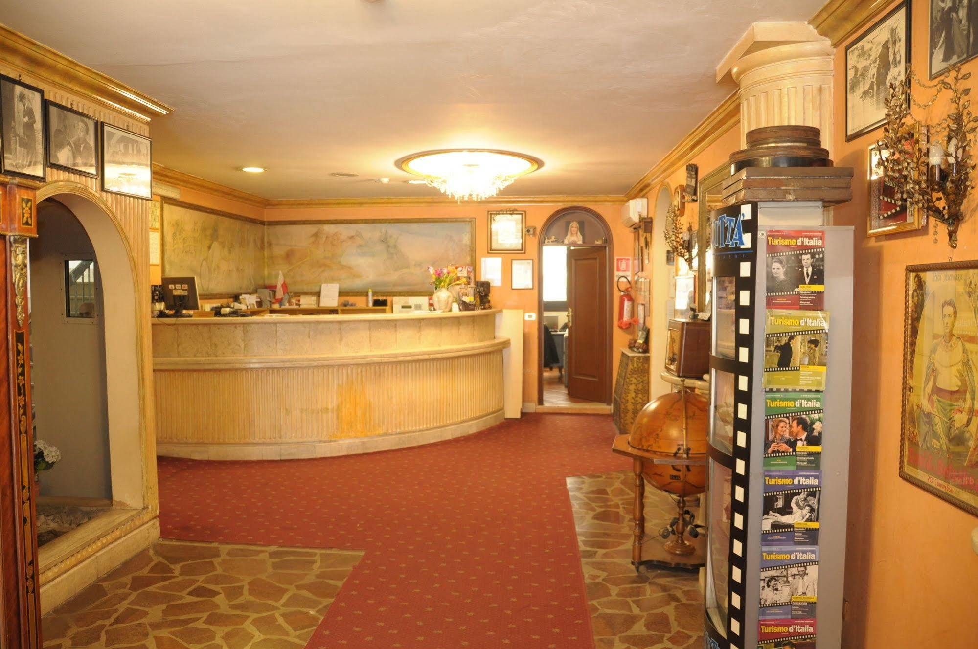Hotel Cinecitta Roma Eksteriør bilde