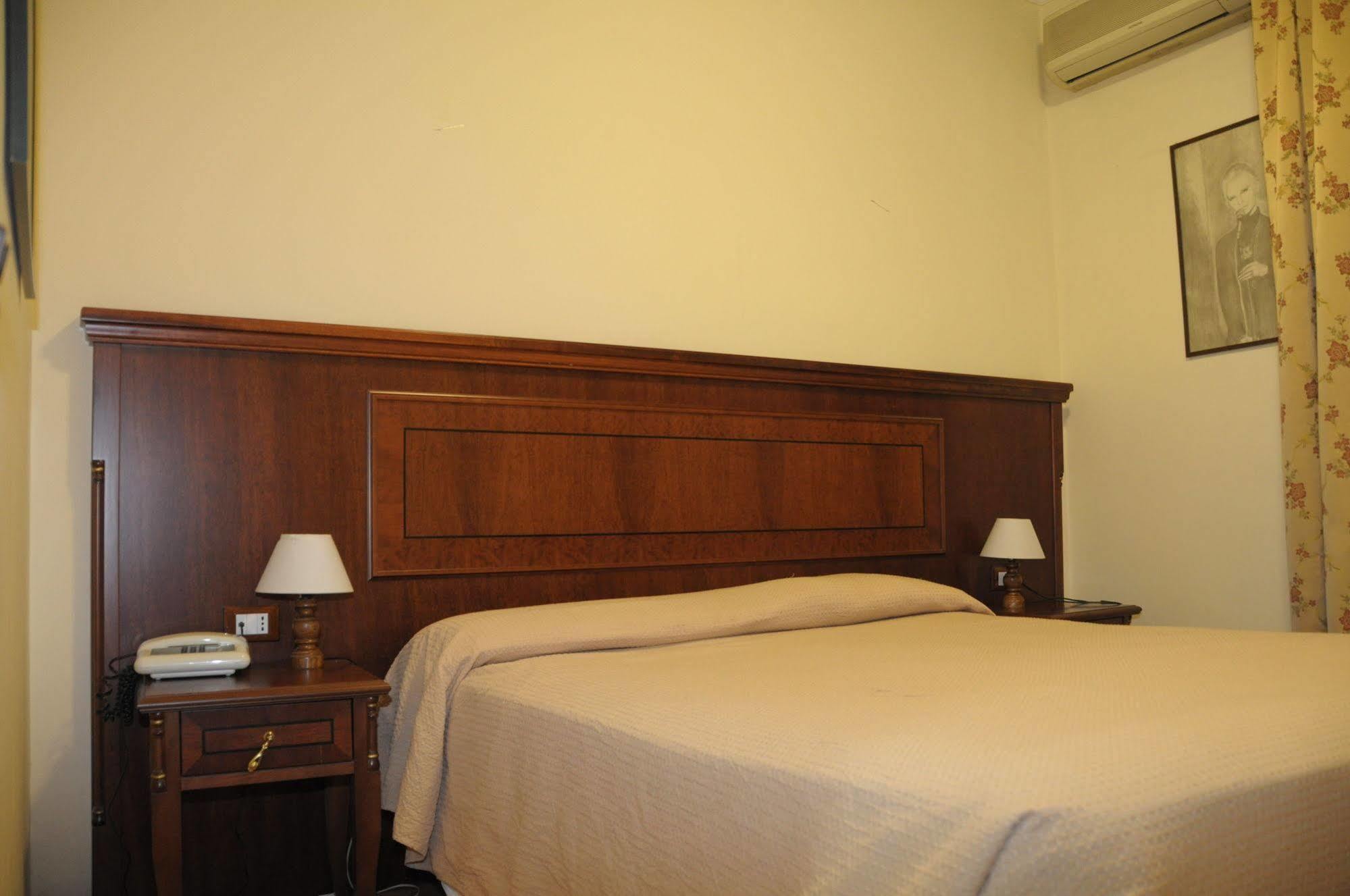 Hotel Cinecitta Roma Eksteriør bilde